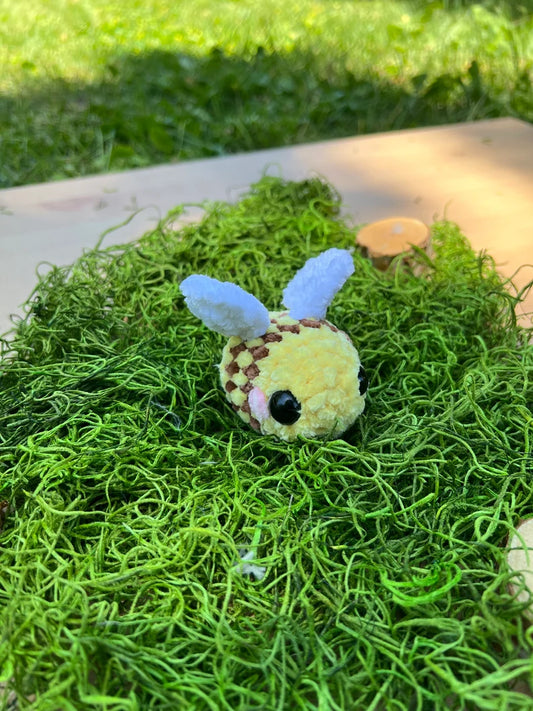 Crochet Bee Amigurumi - Small